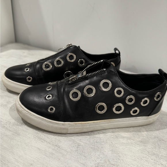 Cute leather sneakers with rivots. Bought in New York. - Picture 3 of 4